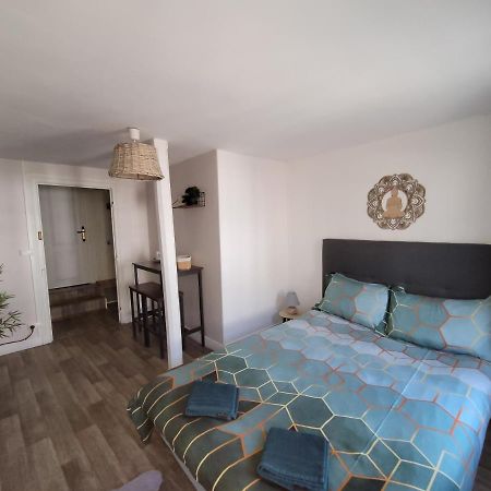 Cormeilles  Chambre Independante Au Relais Normand المظهر الخارجي الصورة